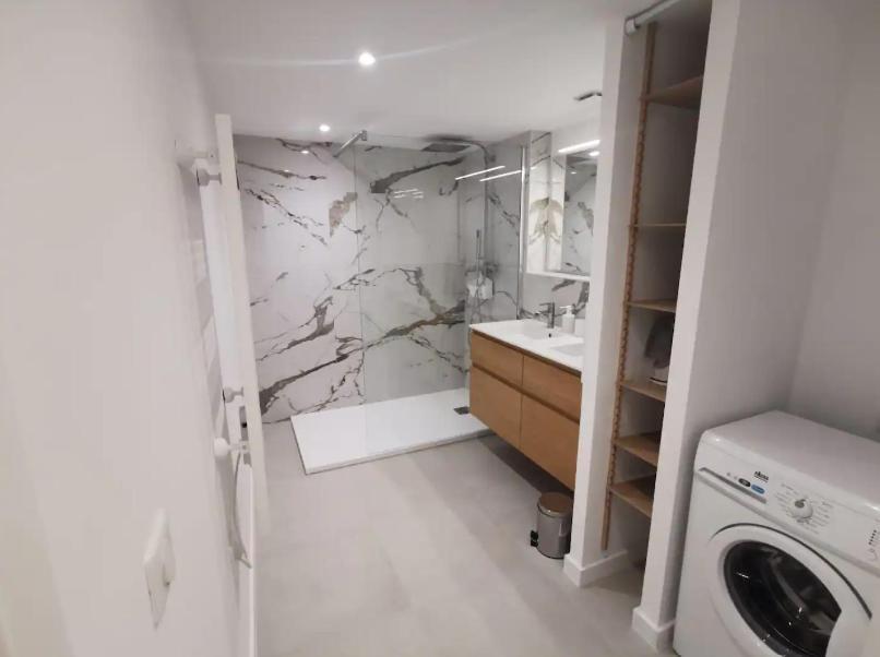 Apartamento {St Fee Sur Les Toits} * Plein Centre Marseille * Clim Exterior foto