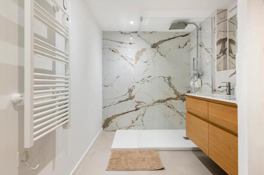 Apartamento {St Fee Sur Les Toits} * Plein Centre Marseille * Clim Exterior foto